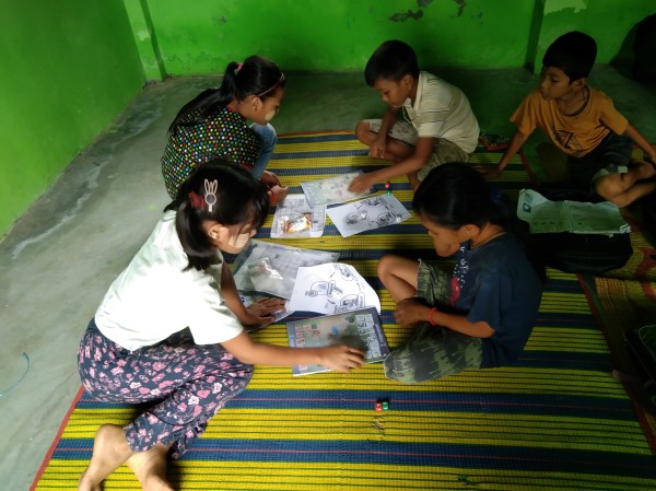 ラカイン族の子どもたち(写真2)