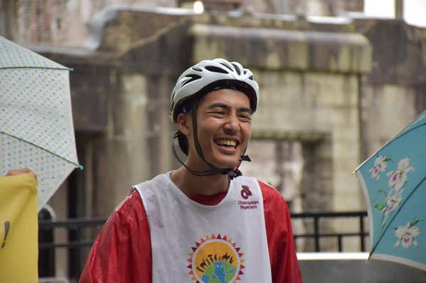 ピースサイクルで生まれた決意「子どもたちの笑顔のために」本岡晃浩さん（写真1）